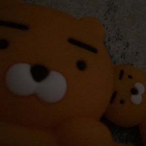 Meet your Posher, Eva